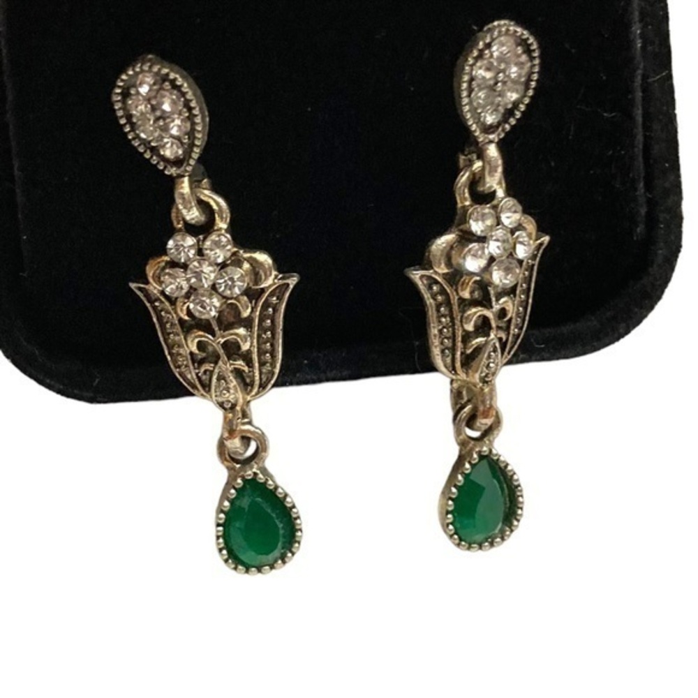 Beautiful green crystal earrings